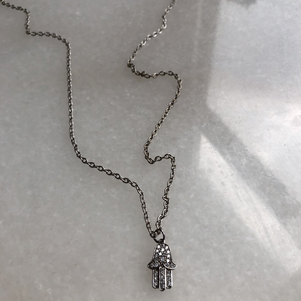 Hand Necklace
